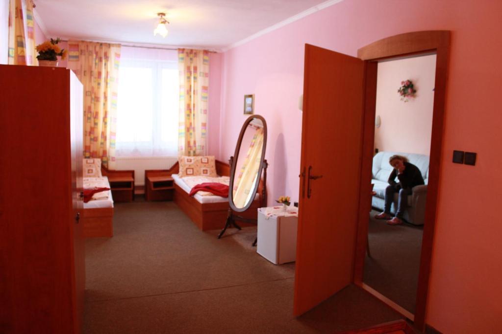 Garni Hotel Anne-Mary Пьештяни Номер фото