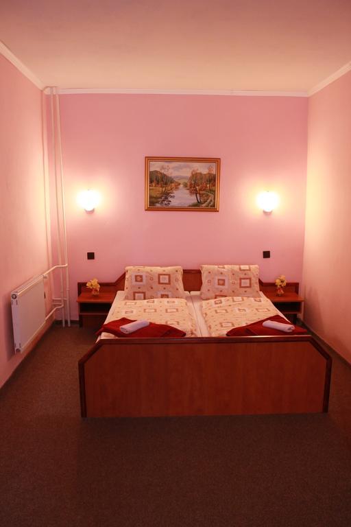 Garni Hotel Anne-Mary Пьештяни Экстерьер фото